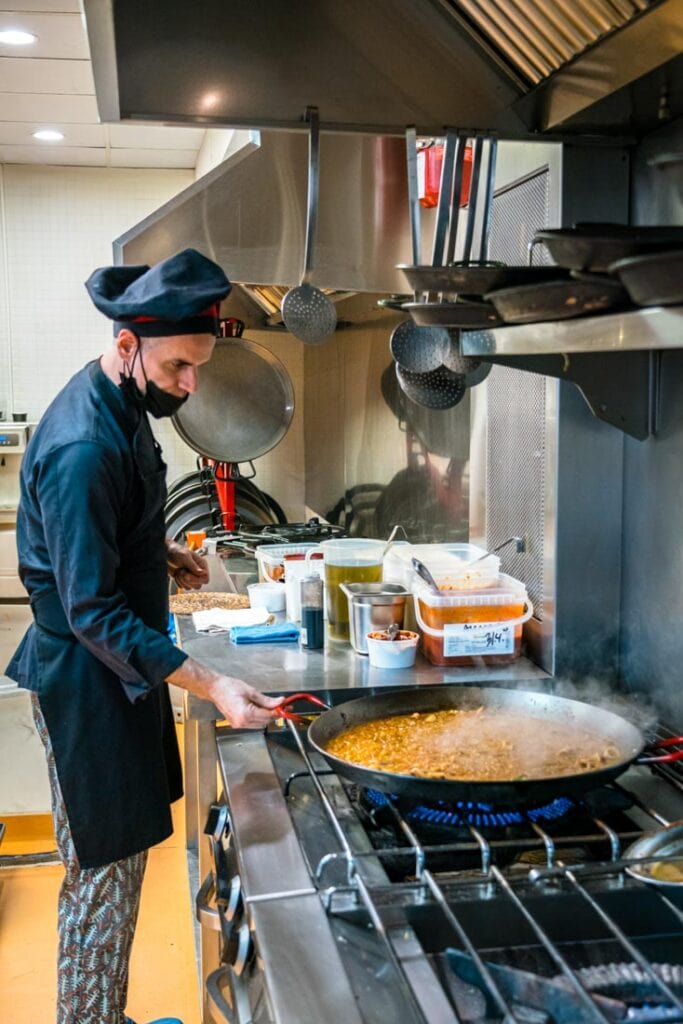 paella in valencia