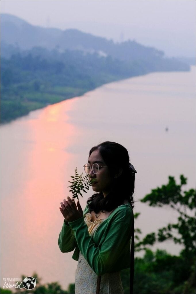 praying in vietnam