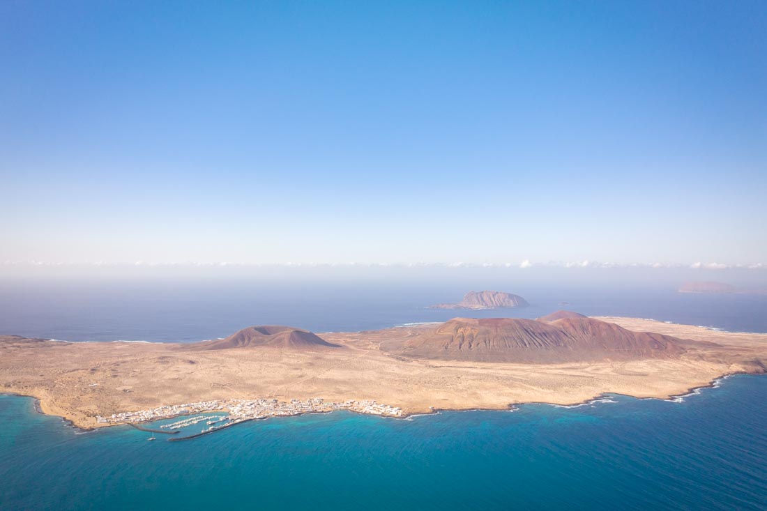 where to go swimming in la graciosa